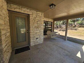 349 Fantail Loop in Lakeway, TX - Building Photo - Building Photo
