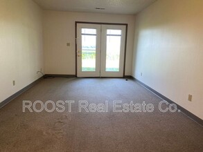 339 Lewis B Moore Dr in Urbana, OH - Building Photo - Building Photo