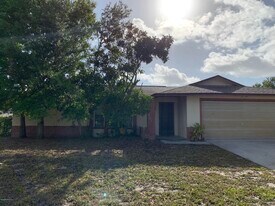 609 Croton Rd in Melbourne, FL - Building Photo