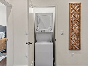 557 Oppenheimer Dr in Los Alamos, NM - Building Photo - Building Photo