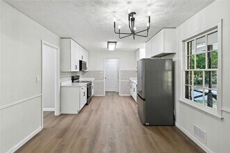 138 Regal Way NW in Lawrenceville, GA - Building Photo - Building Photo