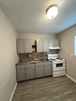 1016 Sunglo Dr, Unit 3 in San Antonio, TX - Building Photo