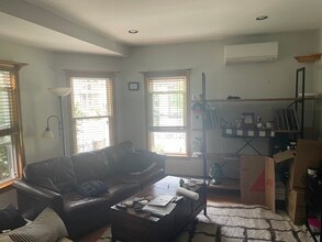 27 Princeton St, Unit 1R in Somerville, MA - Building Photo - Building Photo