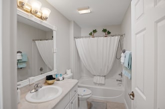7571 SE 171st Sun Valley Pl in the Villages, FL - Building Photo - Building Photo