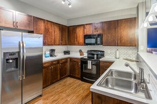 Arrive West End in Dallas, TX - Building Photo