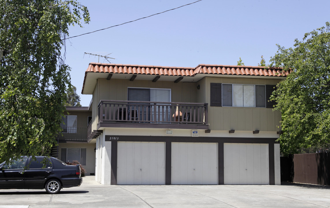 21013 Baker Rd in Castro Valley, CA - Building Photo