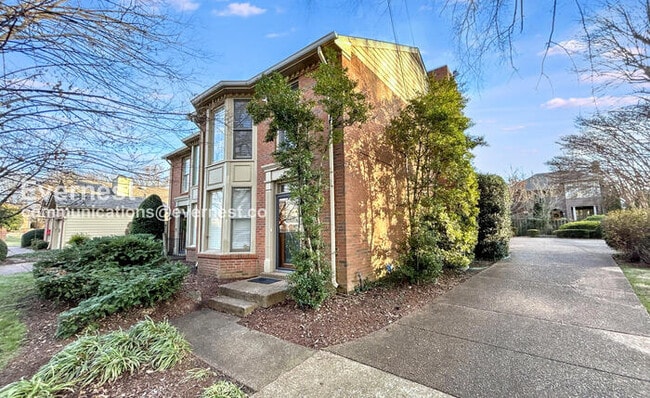 107 Westover Park Ct in Nashville, TN - Foto de edificio - Building Photo