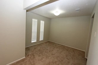 4330 Maple Cross Dr in Pasadena, TX - Foto de edificio - Building Photo