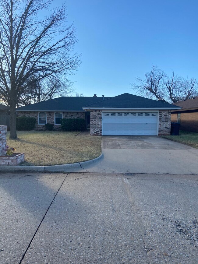 11313 N Florida Ave in Oklahoma City, OK - Building Photo - Building Photo