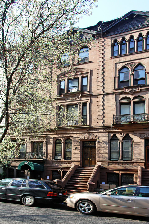 130 W 78th St in New York, NY - Foto de edificio