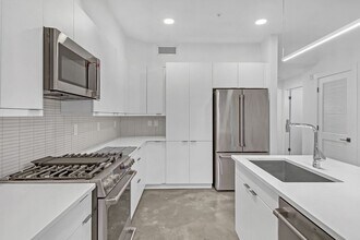 346 Peters St SW in Atlanta, GA - Building Photo - Building Photo