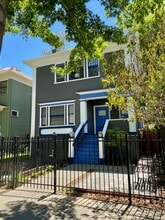 1924 N St, Unit 1924 N in Sacramento, CA - Foto de edificio - Building Photo