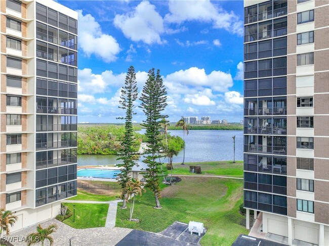 property at 15 Bluebill Ave