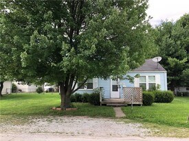 Coming Soon ! Large 2 BR single family hom in Noblesville, IN - Building Photo