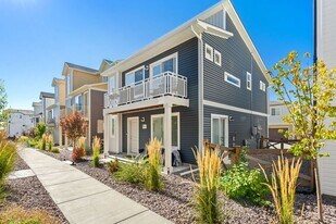 5761 Thurless Ln in Colorado Springs, CO - Building Photo