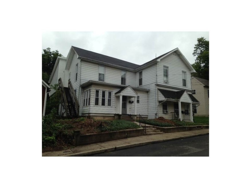 Charles Place Apartments Athens, OH Apartments For Rent