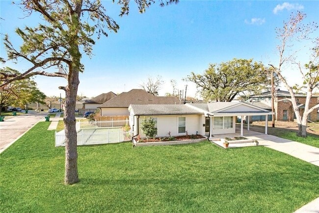 5500 Arlene St in Metairie, LA - Foto de edificio - Building Photo