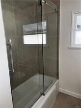 20738 Bryant St in Los Angeles, CA - Building Photo - Building Photo