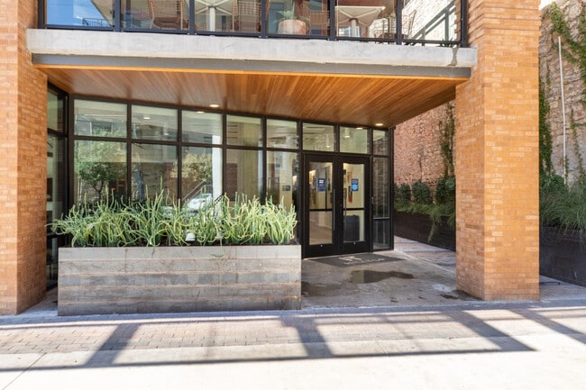 HillTop in Austin, TX - Foto de edificio - Building Photo