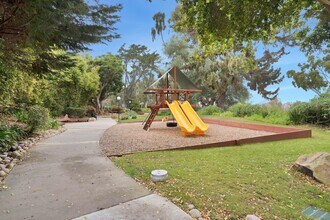 8819 Caminito Sueno in San Diego, CA - Building Photo - Building Photo