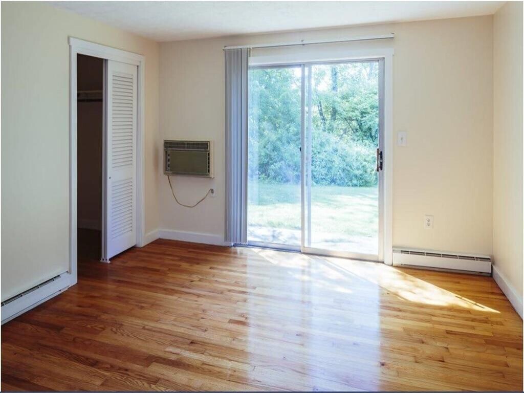 Pinney Brook Apartments in Ellington, CT