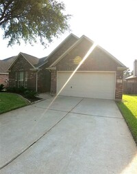 9426 Bronze Shore Dr in Rosharon, TX - Building Photo - Building Photo