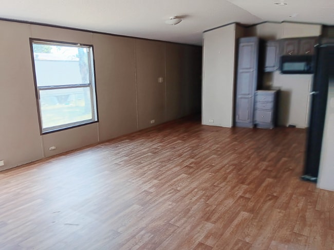 property at 115 Mobile Ln