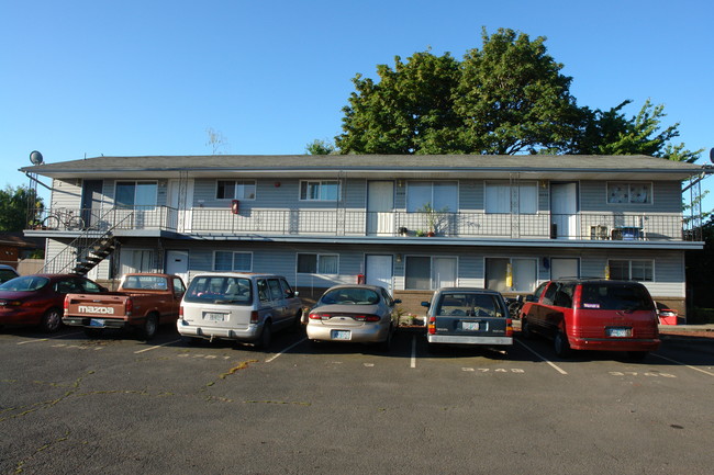 3741-3771 Cherry Ave NE in Salem, OR - Building Photo - Building Photo