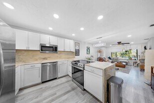 11477 NW 39th Ct, Unit 3061 in Coral Springs, FL - Building Photo