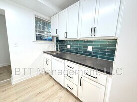 8800 Plymouth St in Silver Spring, MD - Building Photo