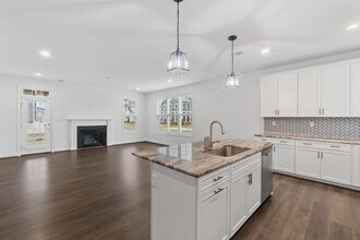 930 Olmstead St in Chesapeake, VA - Building Photo - Building Photo