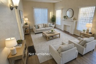 519 N Gardner St in Los Angeles, CA - Building Photo