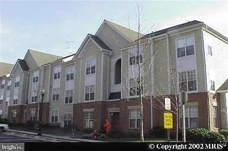 12905 Alton Square in Herndon, VA - Building Photo - Building Photo