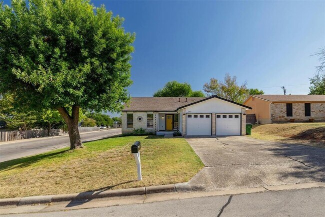 2301 Frontier Trail in Round Rock, TX - Building Photo - Building Photo