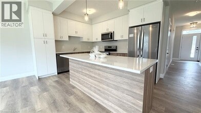 6981 Heathwoods Ave in London, ON - Building Photo - Building Photo