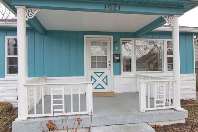 1621 N Livingston Ave in Indianapolis, IN - Building Photo - Building Photo