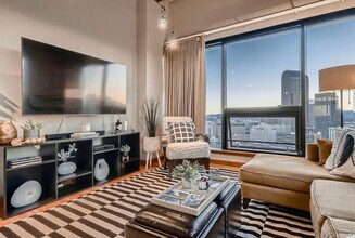 100 Park Ave W in Denver, CO - Building Photo - Building Photo