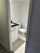 400 Leslie Dr in Hallandale Beach, FL - Building Photo - Building Photo