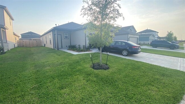 property at 3922 Glory Grn Dr
