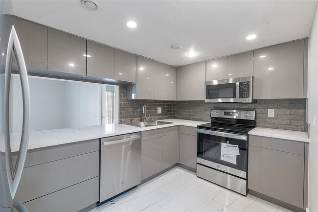 property at 4013 N Ocean Dr