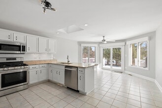 790 Eastwind Dr in New Lenox, IL - Building Photo - Building Photo