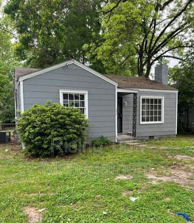 property at 2212 E 3rd St