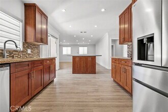 7911 Fulton Ave in Los Angeles, CA - Building Photo - Building Photo