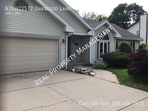 N26W22577 Oakwood Ln in Waukesha, WI - Building Photo - Building Photo