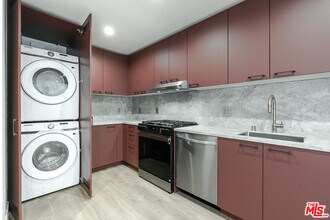 12425 Texas Ave in Los Angeles, CA - Building Photo - Building Photo