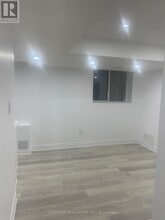 1569 Pennel Dr in Oshawa, ON - Building Photo - Building Photo