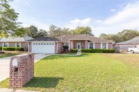 6991 Raburn Rd in Pensacola, FL - Building Photo - Building Photo