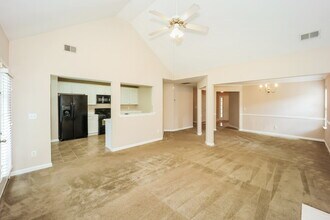 1412 Cumberland Creek Ln SW in Marietta, GA - Building Photo - Building Photo