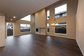 3457 SE 18th St in Renton, WA - Building Photo - Building Photo