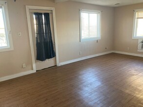 1439 NE 66th Ave in Des Moines, IA - Building Photo - Building Photo